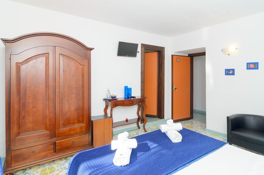 A Casa Di Mario Bed & Breakfast Ischia