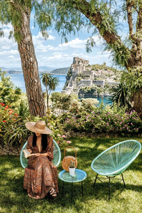 Livia * Ischia
