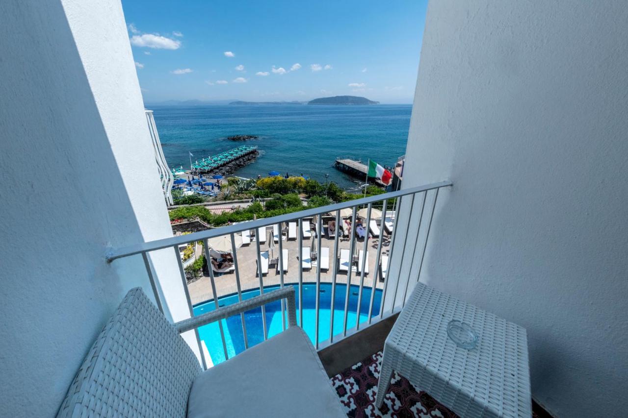 Punta Molino Beach Resort & Thermal Spa