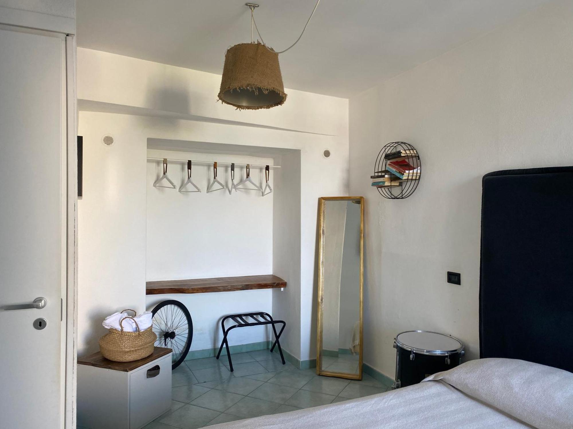 Black Market 3* Ischia