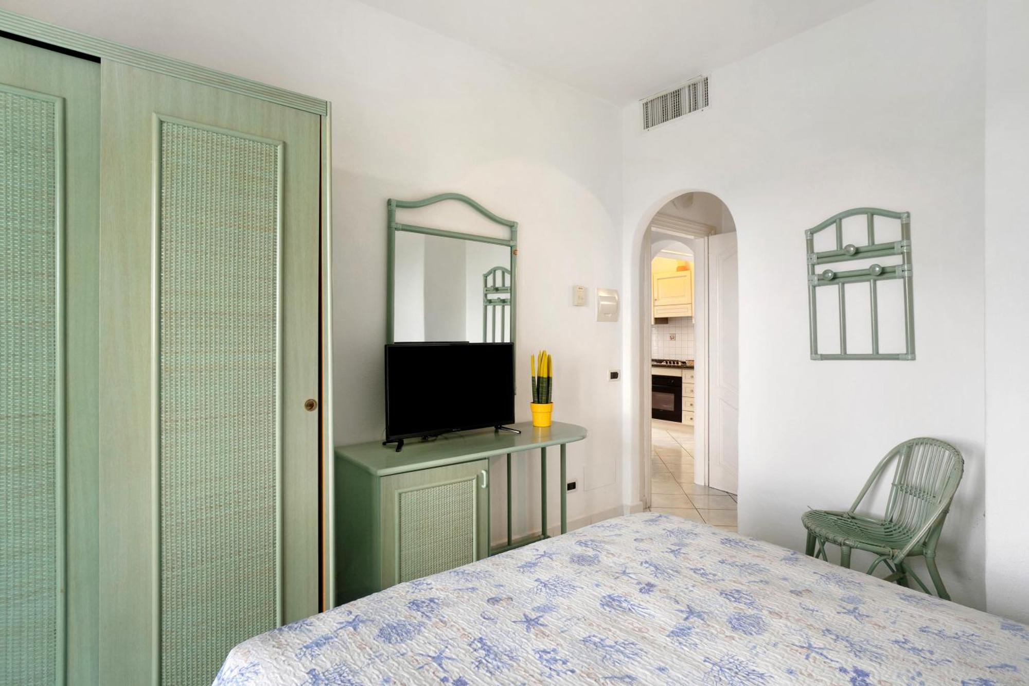 Al Mare Famiglia Calise Holiday home *