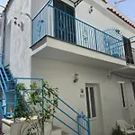 La Casa Di Giuliana Primo Piano Con Balcone