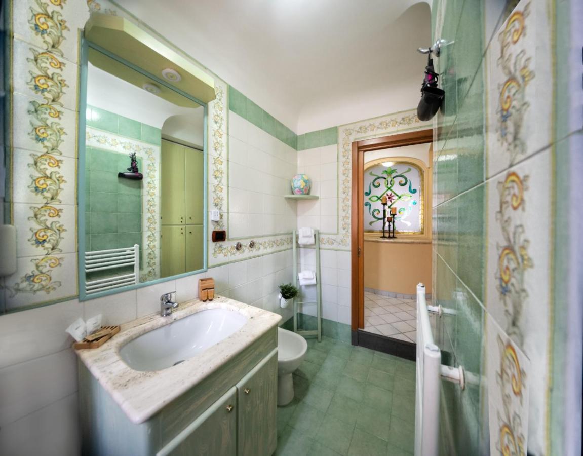 La Finestra Sul Mare Bed & Breakfast Ischia