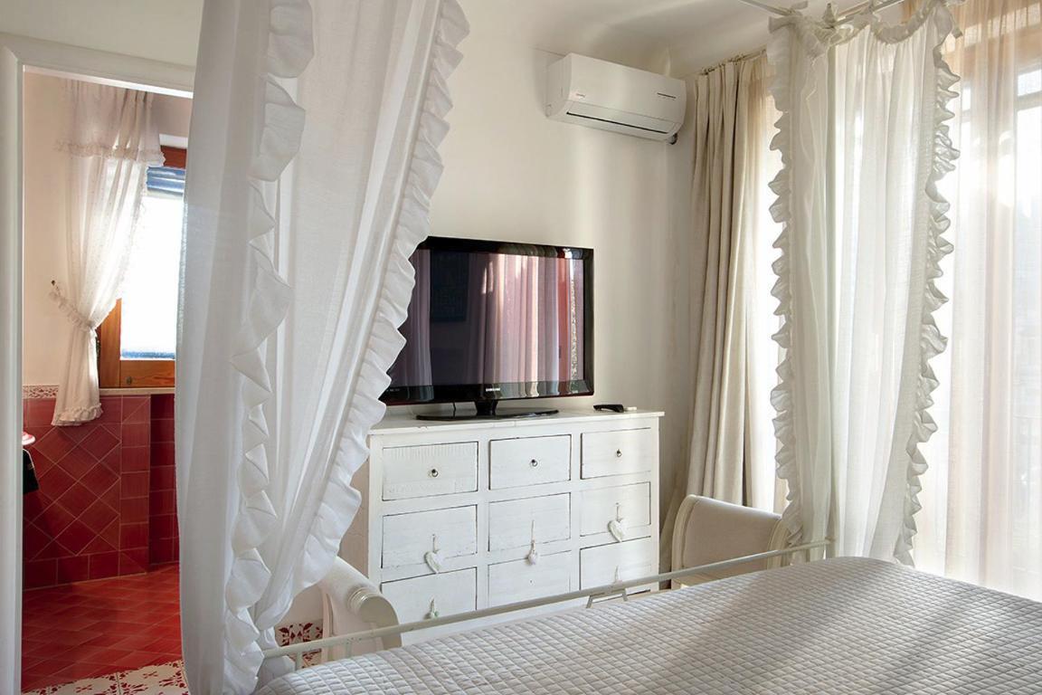 Villa Gianturco - Luxury In The Green Island