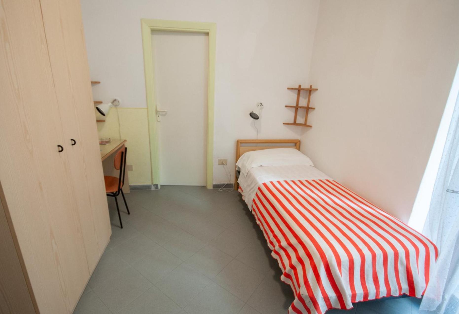 Hotel Cecilia 2*