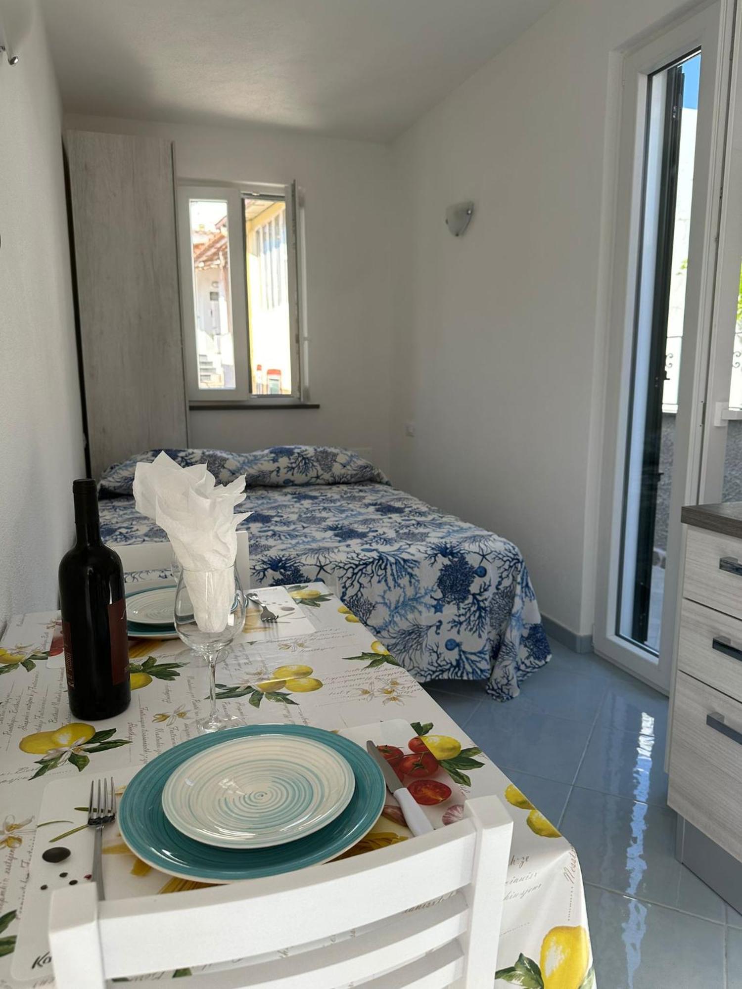 Flora Apartment Ischia