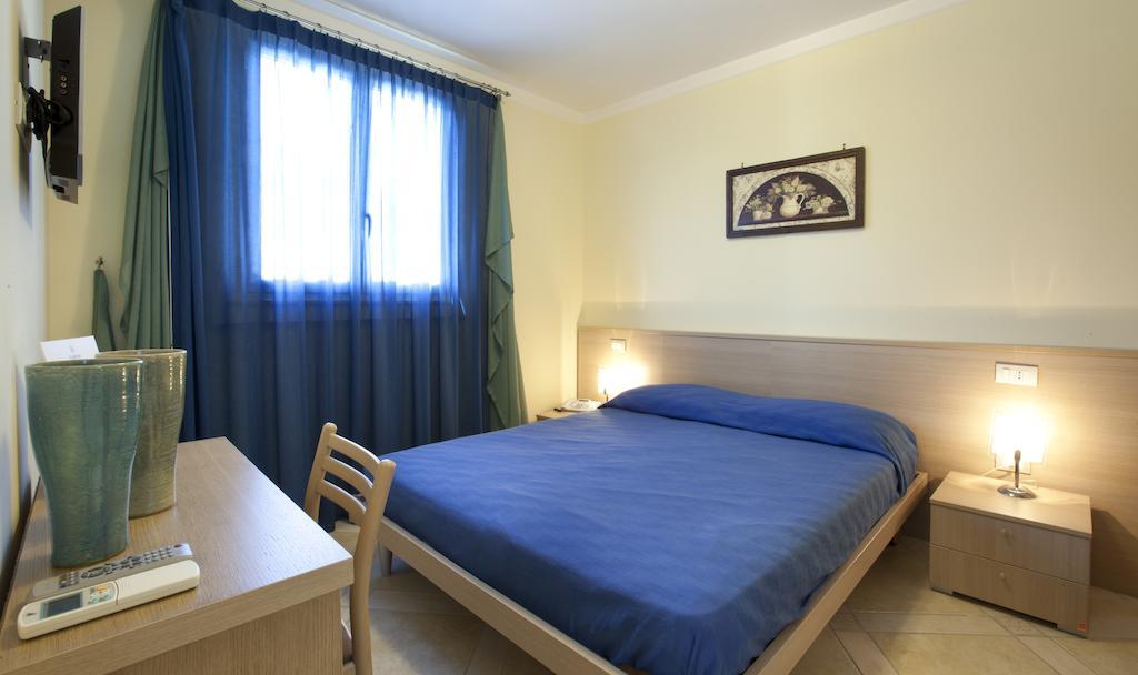 Aparthotel Posidonia 4*