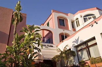 Hotel Flora Wellness & Beauty 3*