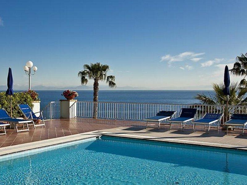 Continental Mare Hotel