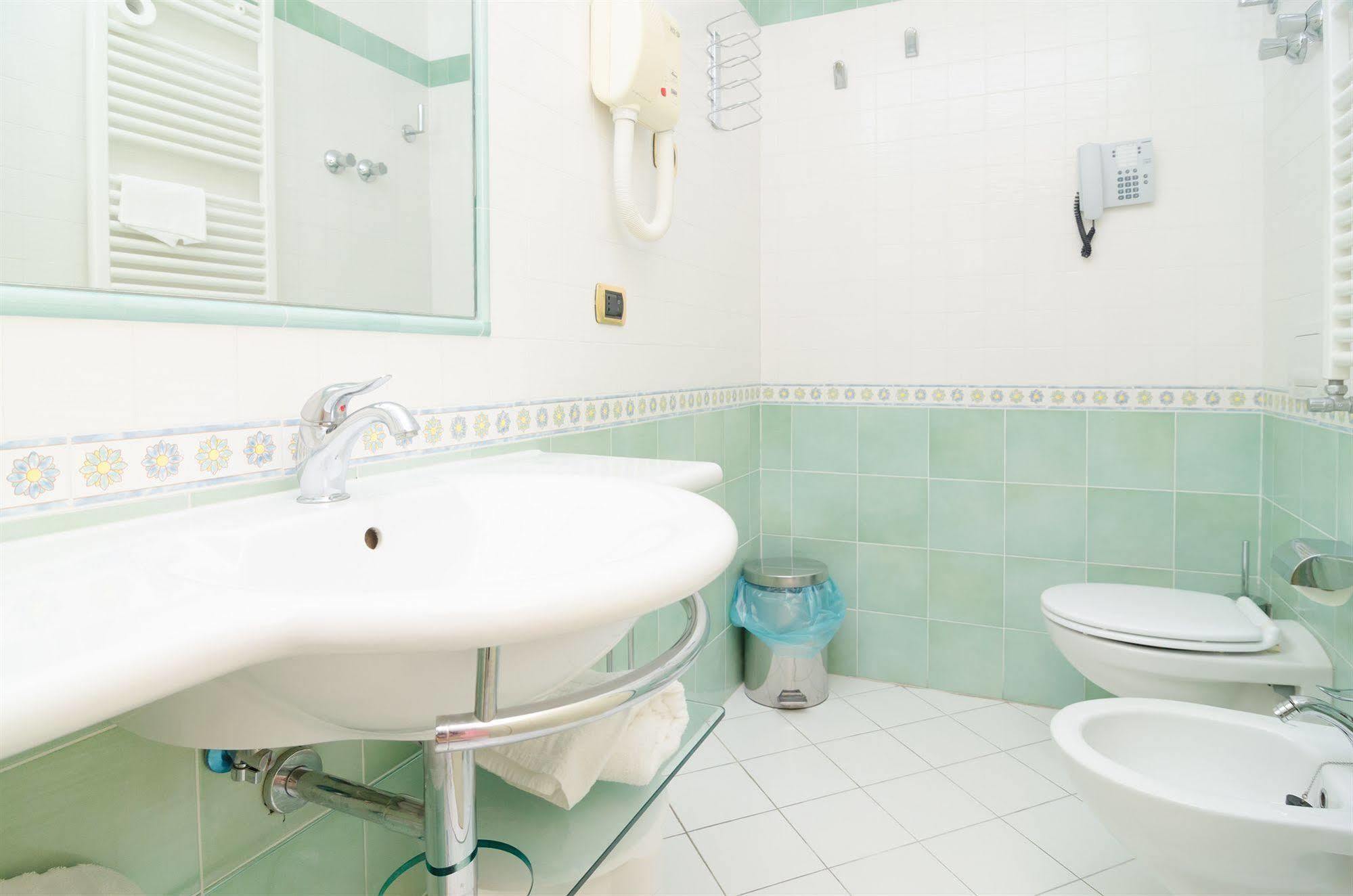 Hotel Flora Wellness & Beauty 3*