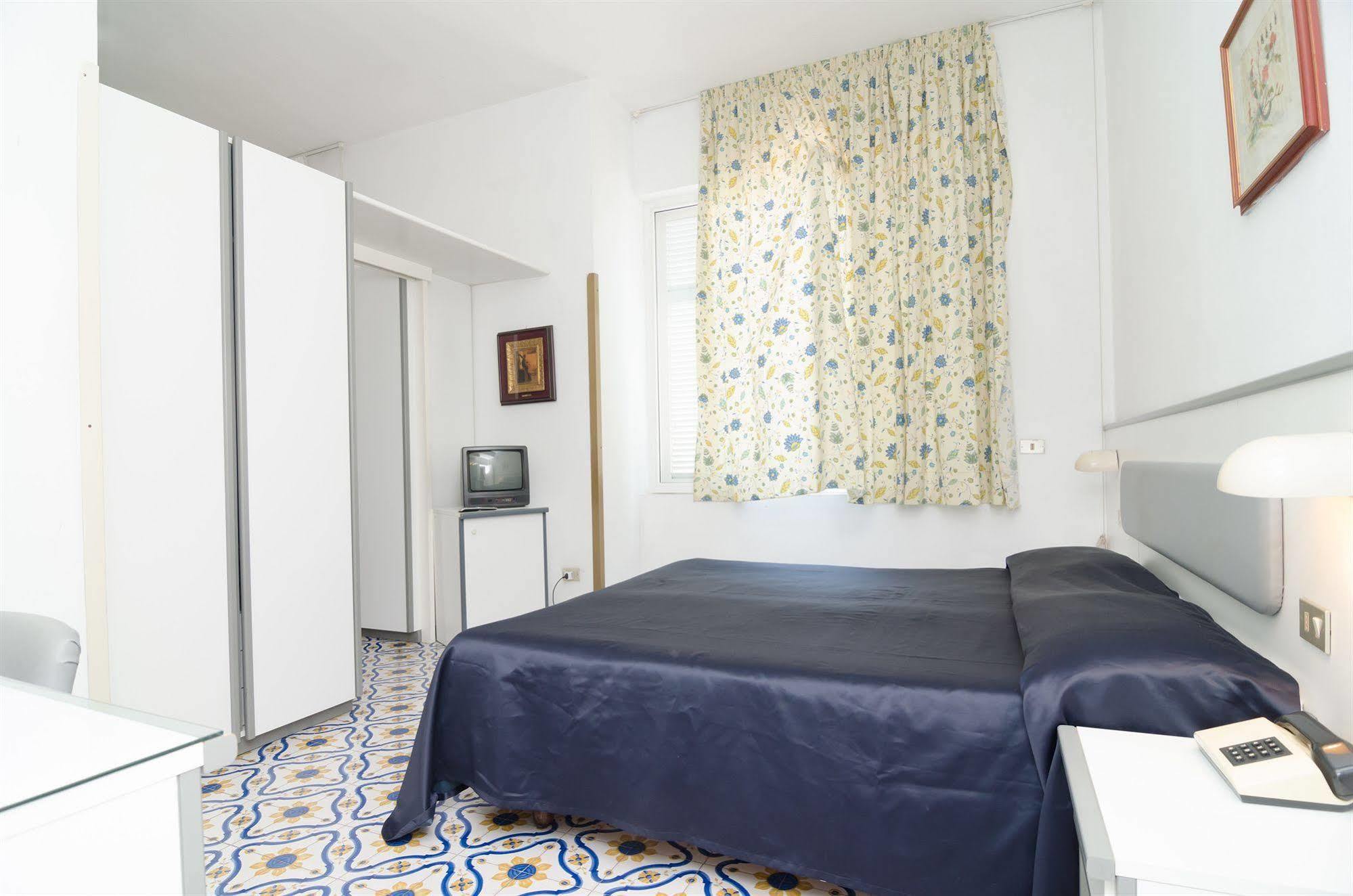 Flora Wellness & Beauty 3*