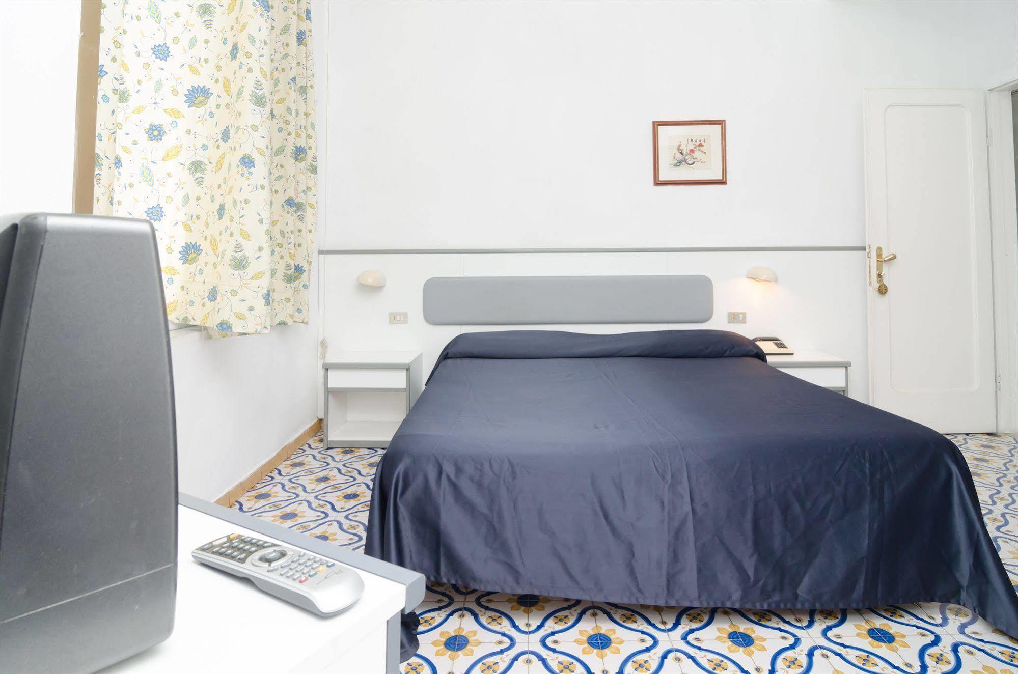 Flora Wellness & Beauty 3*