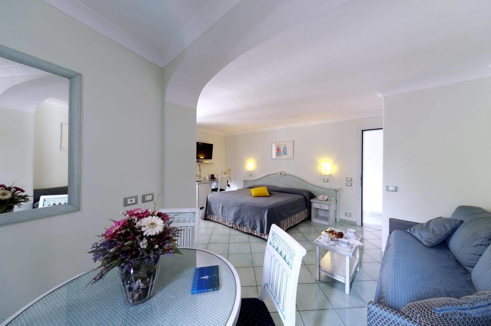 Bellevue Benessere & Relax Hotel 4*