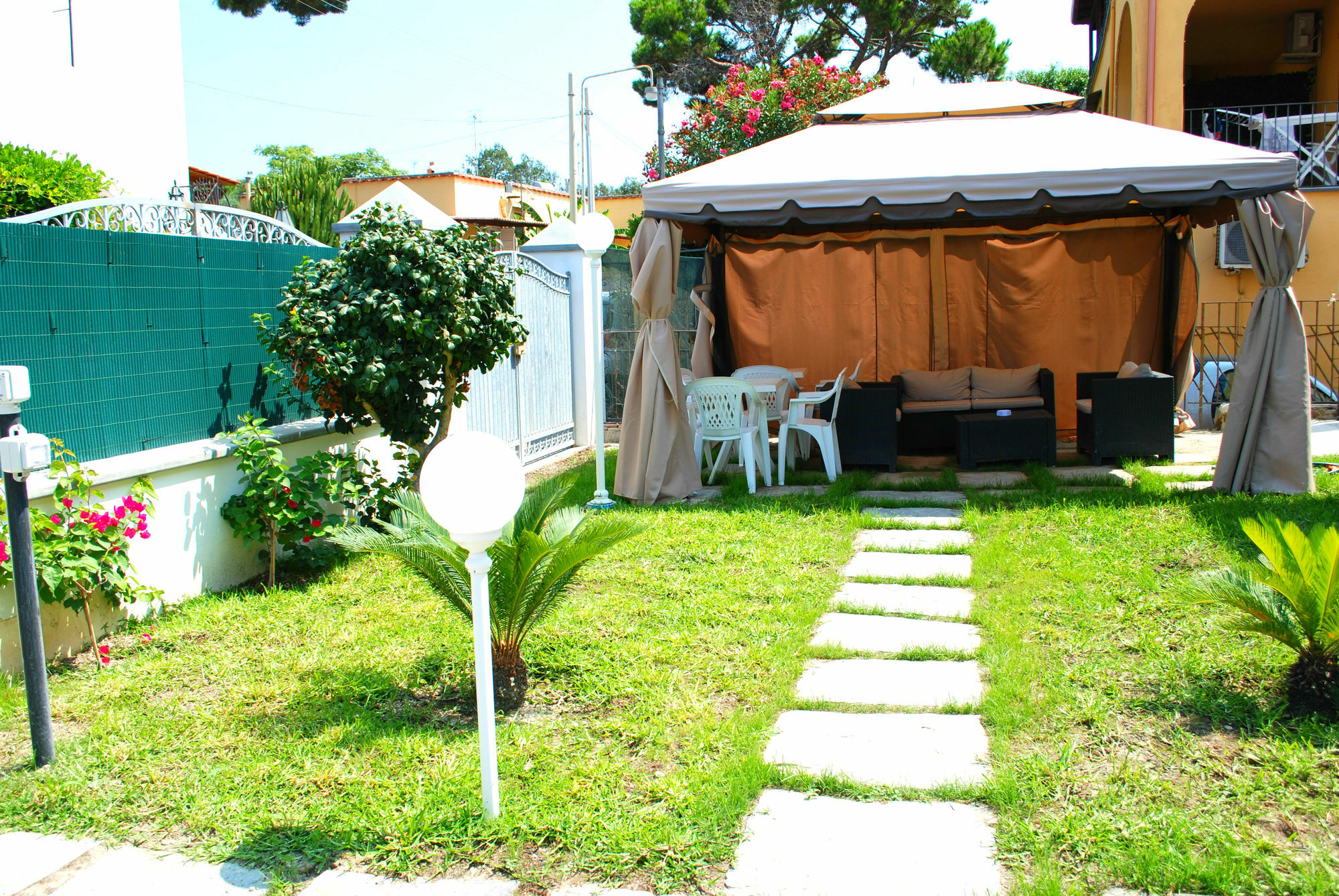 La Vispa Teresa Bed & Breakfast