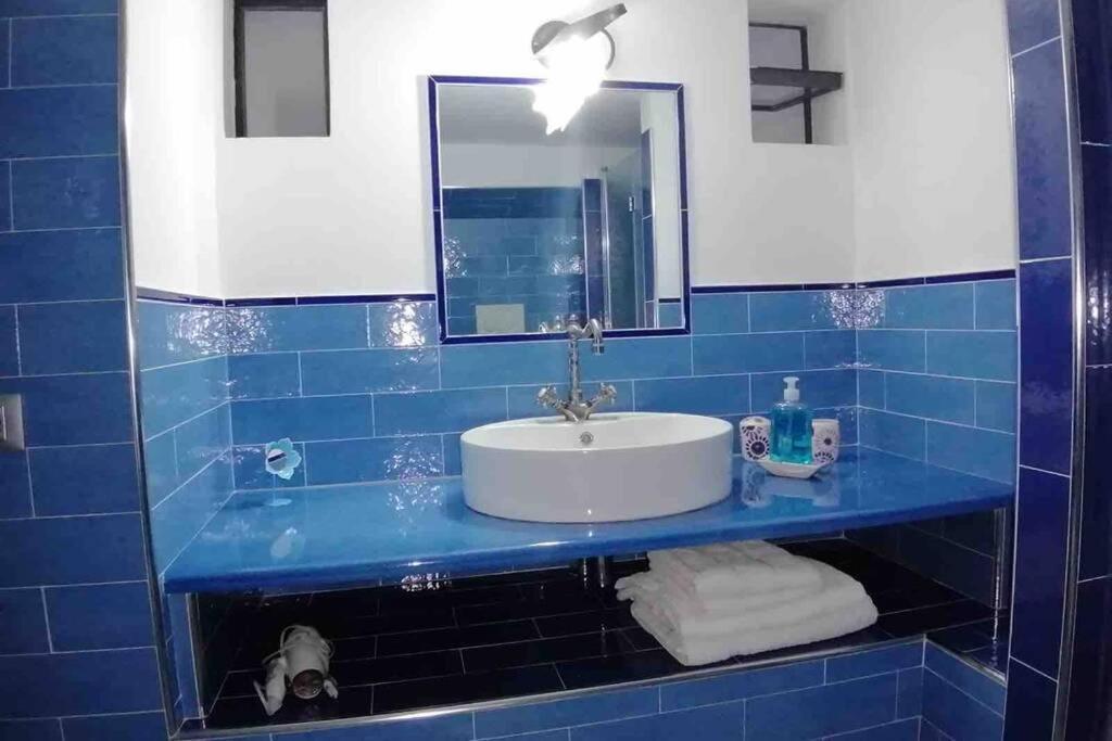 Casa Buono, Centro Storico Di Forio Apartment *