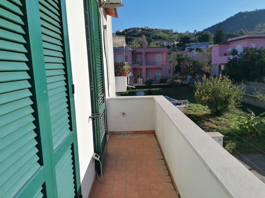 Grazioso A Zona Pilastri Apartamento Ischia