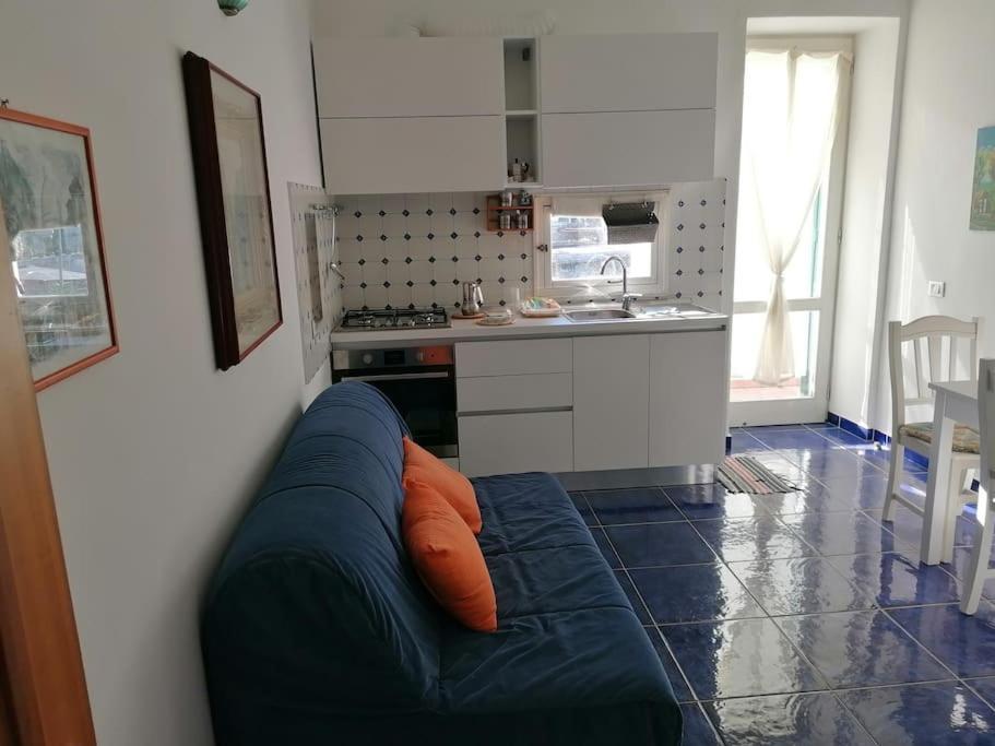 Apartamento Grazioso A Zona Pilastri Ischia