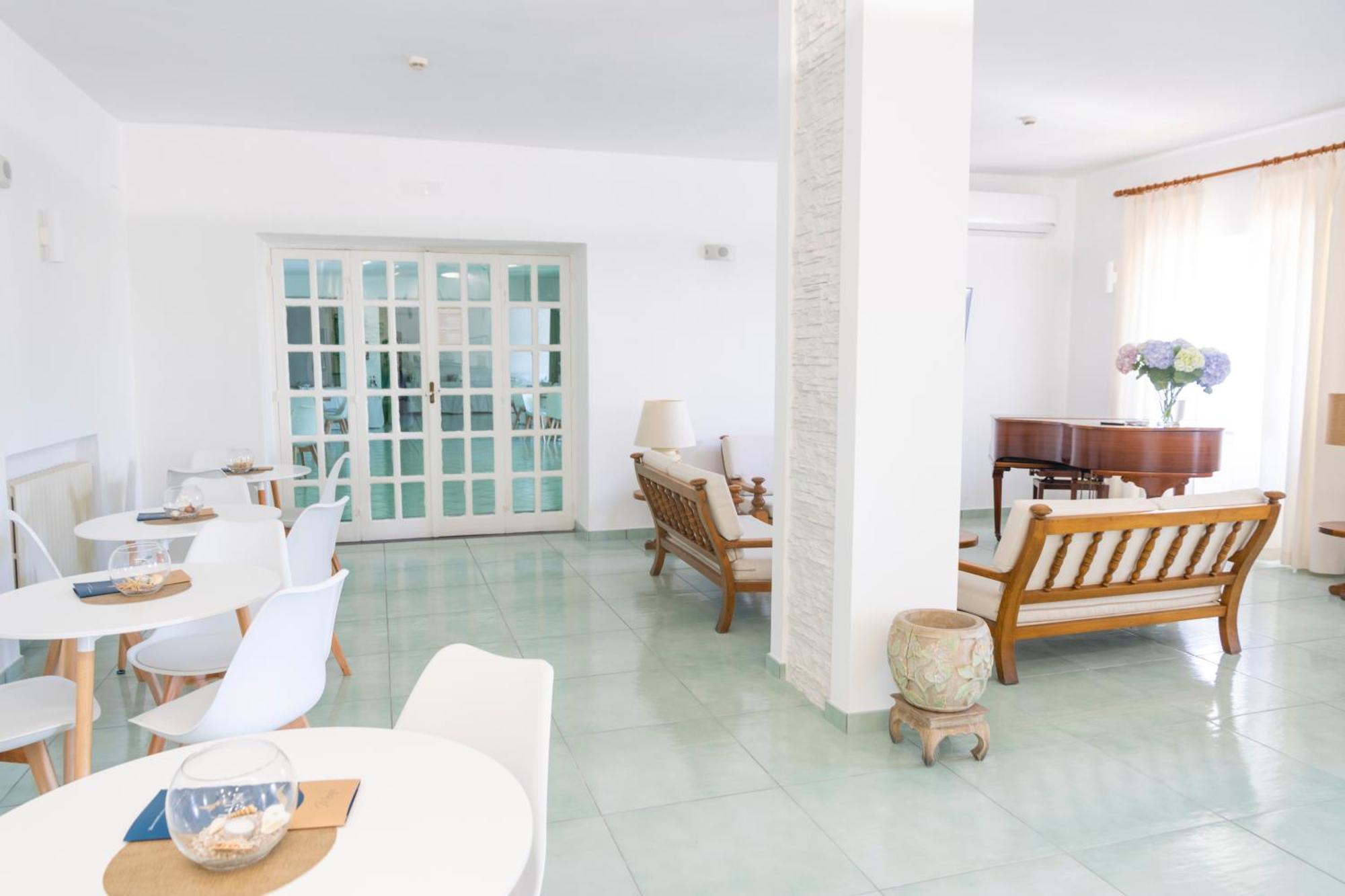 Hotel La Luna 3*