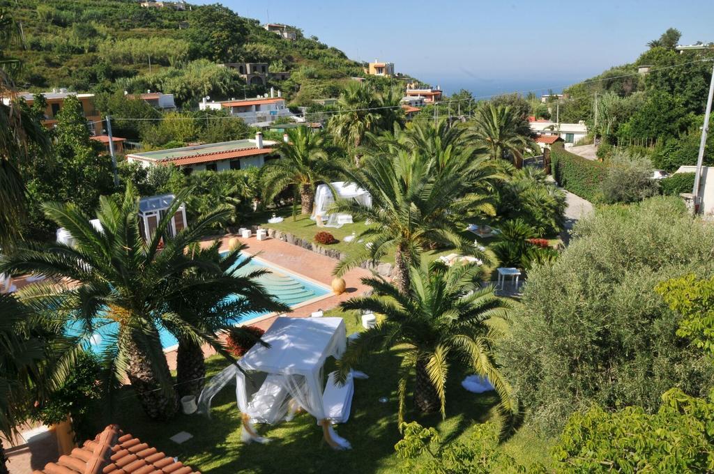 Annalaura Villa *