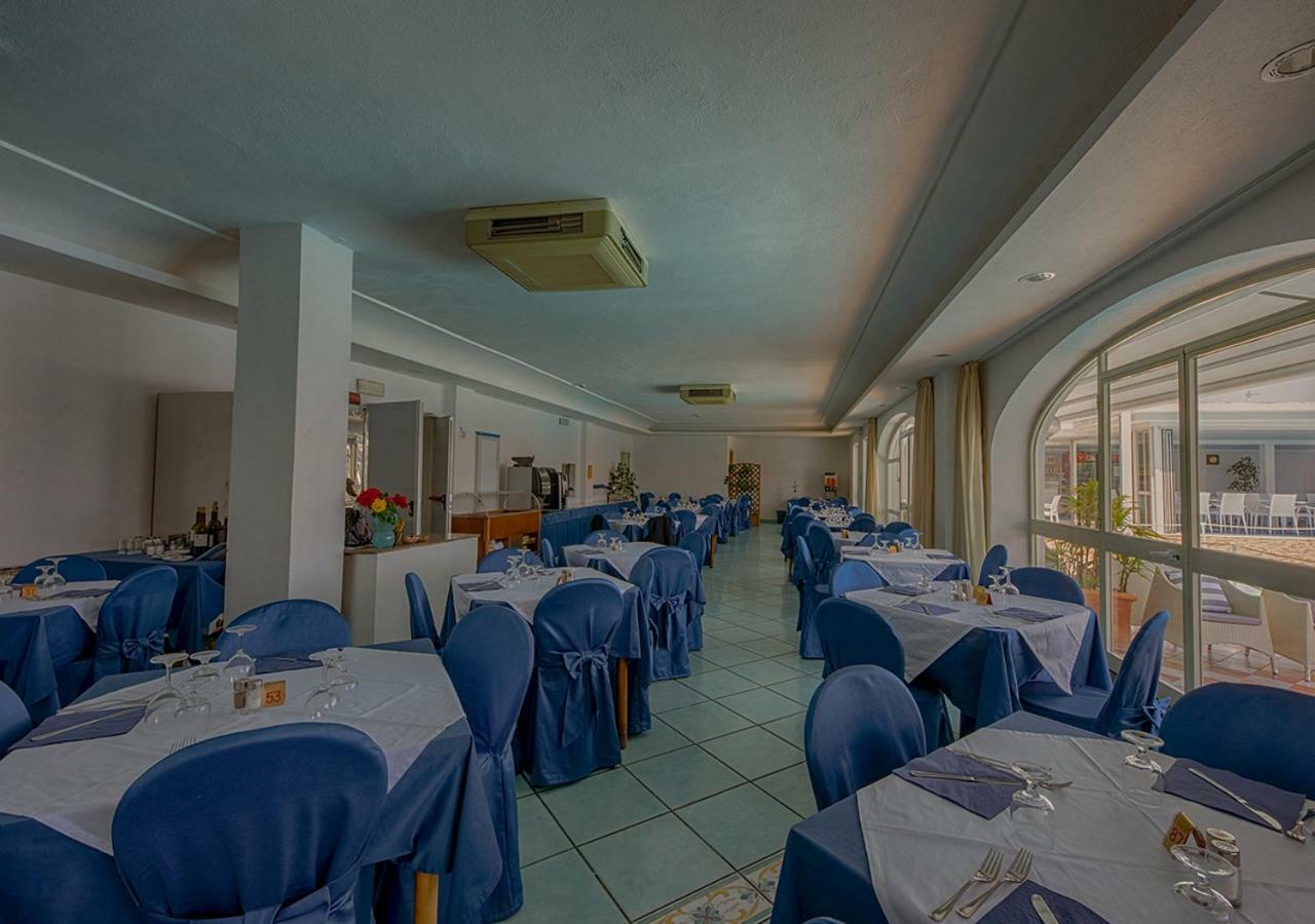 Parco Cartaromana Hotel